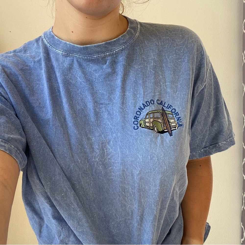 Coronado California Vintage Embroidered T-Shirt - Picture 2 of 7